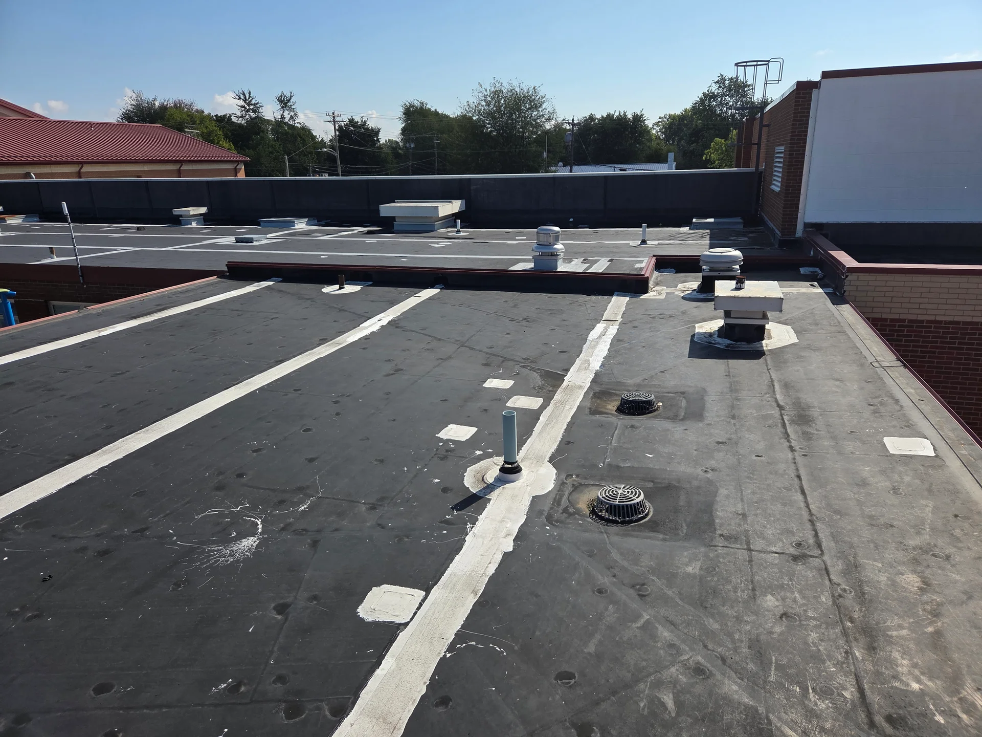 Felicity‑Franklin EPDM Roofing System — photo 6