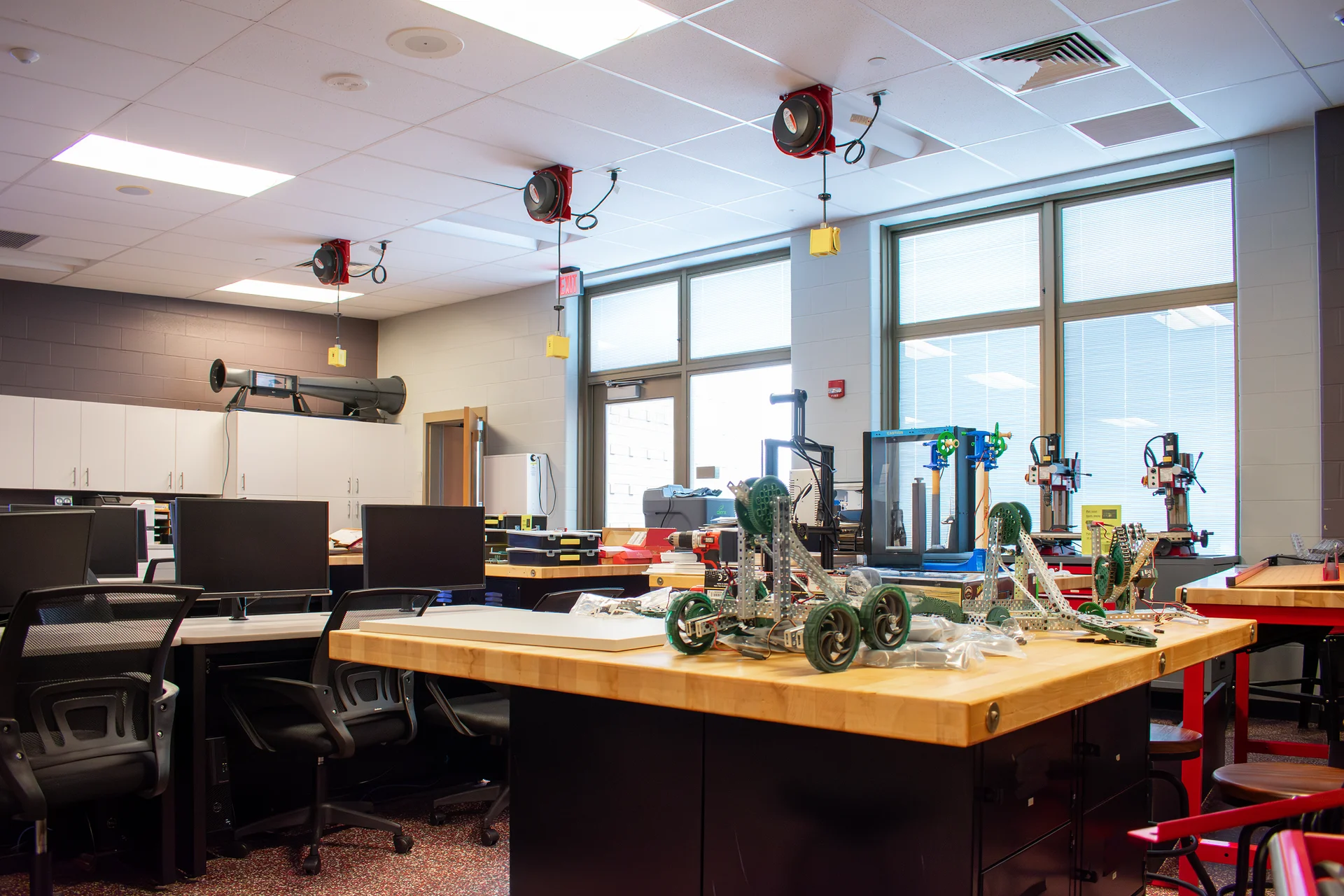 Wayne High School Engineering Lab Renovation