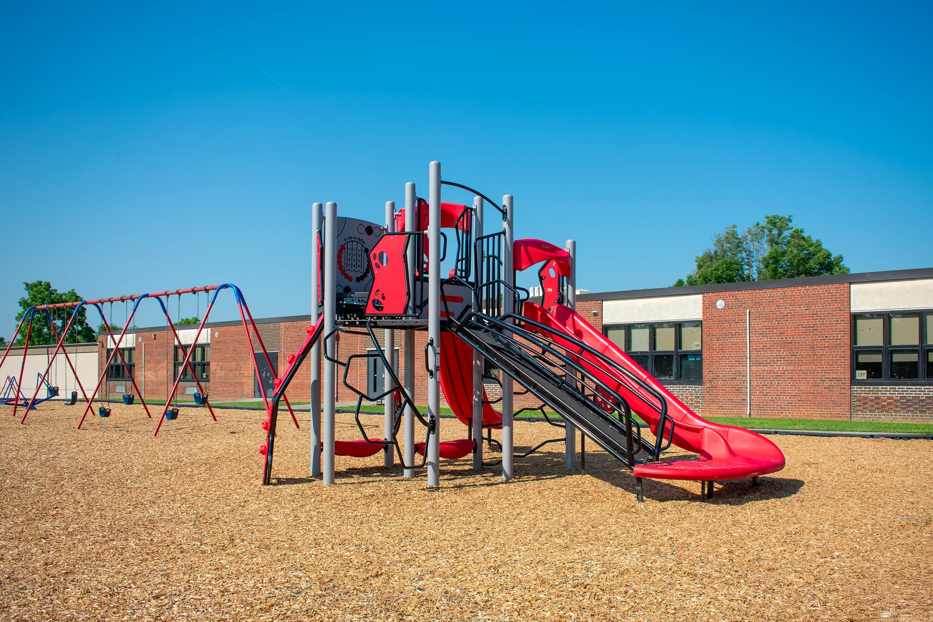 Groveport-Madison Local School District Playground and Fencing